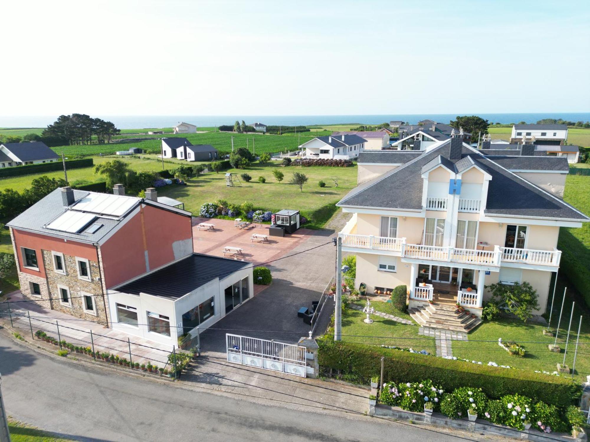 Hotel La Casa Del Abuelo Tapia De Casariego Eksteriør billede